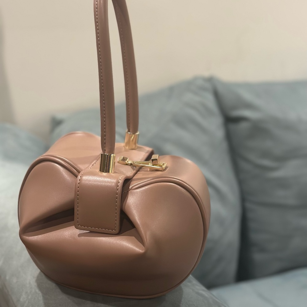 Gorgeous new leather clutch, small bag nude beautiful handbag